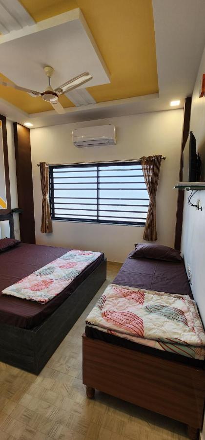 Hotel Jb Star Māndvi 外观 照片