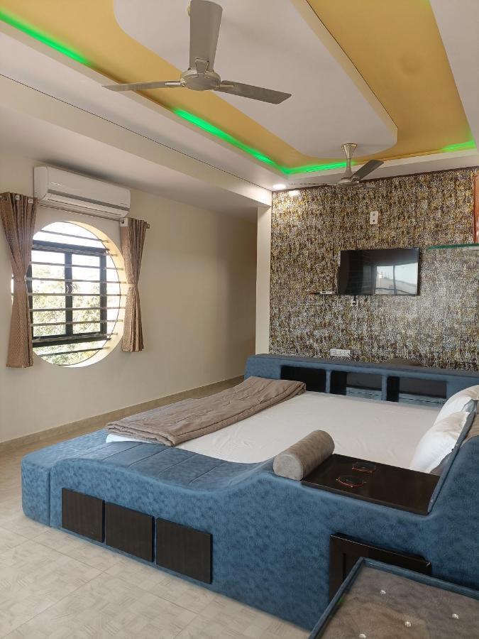 Hotel Jb Star Māndvi 外观 照片