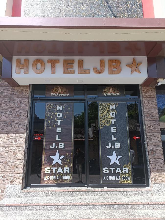 Hotel Jb Star Māndvi 外观 照片